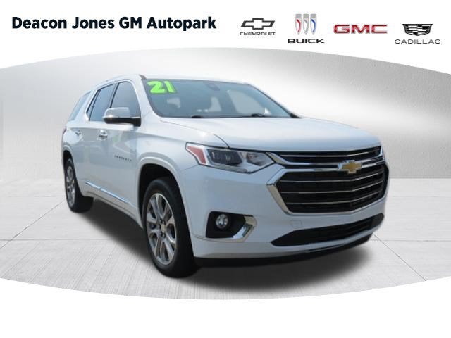 2021 Chevrolet Traverse Premier in Summit White — front three-quarter view