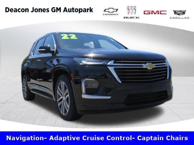2022 Chevrolet Traverse High Country in Mosaic Black Metallic — front three-quarter view