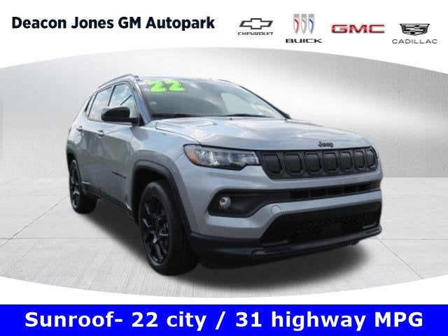 2022 Jeep Compass Altitude FWD in Silver — front three-quarter view